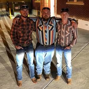 Meet your Posher, Logan